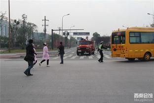 筑牢安全防線 大安區(qū)2014年度道路危險(xiǎn)貨物運(yùn)輸暨校車安全事故應(yīng)急演練圓滿落幕